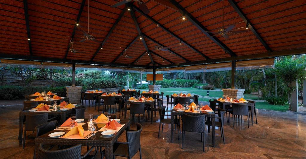 Angsana Oasis Spa & Resort Yelahanka Exterior photo