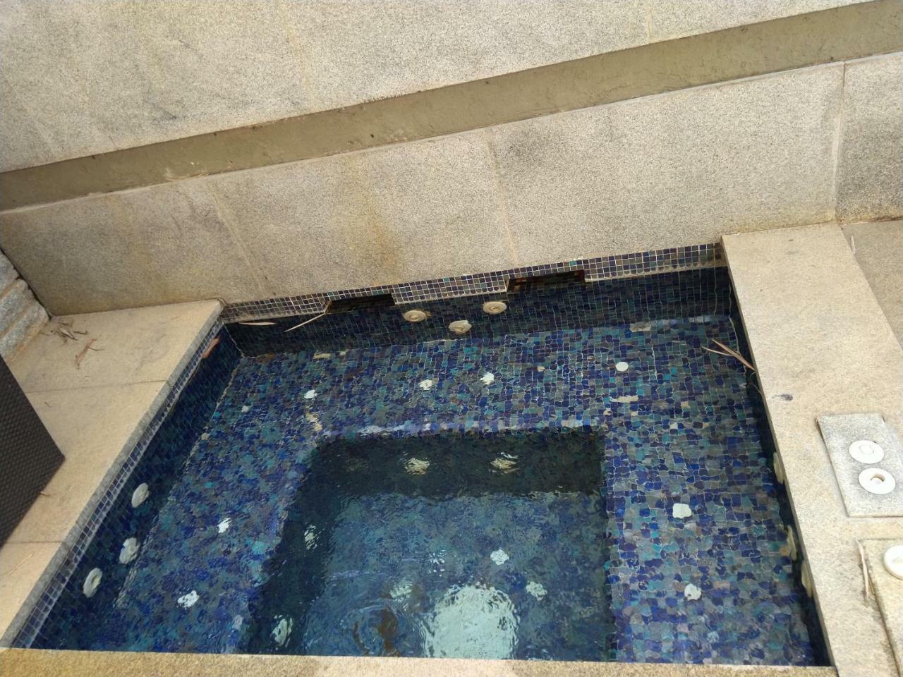 Angsana Oasis Spa & Resort Yelahanka Exterior photo